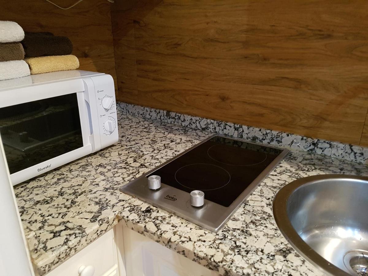 Orient Apartment Madrid Luaran gambar