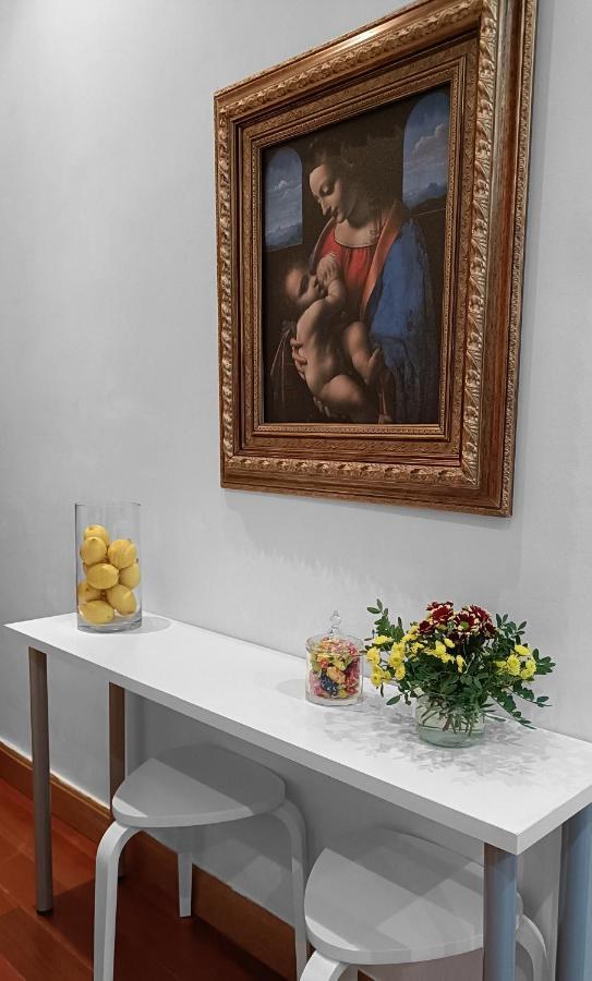 Orient Apartment Madrid Luaran gambar